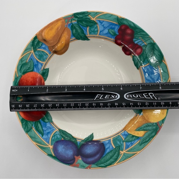 Casual Victoria & Beale Forbidden Fruit 4 8.5” Rimmed Soup Bowls Fine Porcelain - Picture 10 of 16